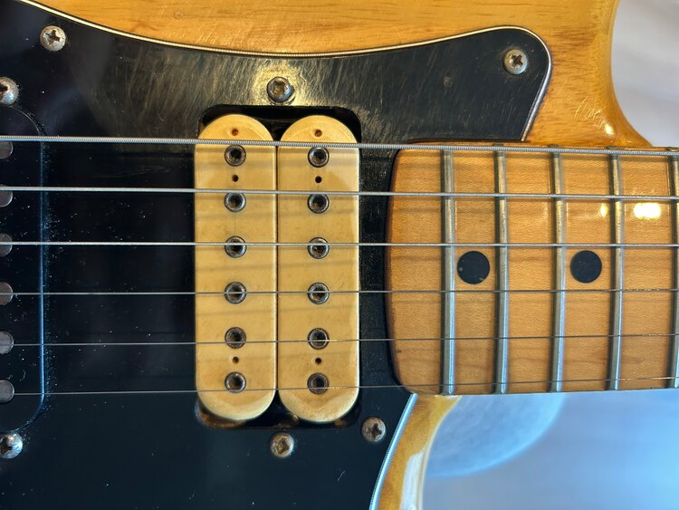 Fender STRATOCASTER made in USA（ピアノ・楽器・PA機材）の商品画像 - 査定依頼日：2025年4月30日 - 最高査定価格：210,000円