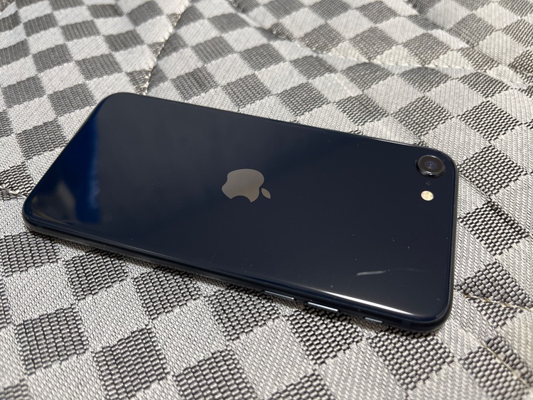 iPhone iPhone SE (第 3 世代) 64GB 楽天モバイル（スマホ）の商品画像 - 査定依頼日：2026年5月24日 - 最高査定価格：20,000円