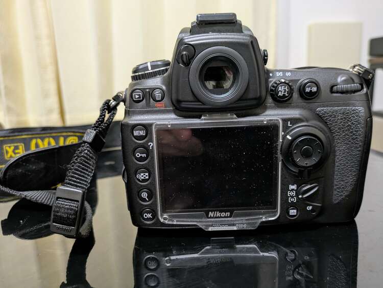 D700（カメラ）の商品画像 - 査定依頼日：2025年3月18日 - 最高査定価格：10,000円