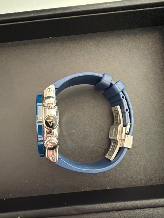 エドックス　クロノオフショア1（高級時計）の商品画像 - 査定依頼日：2026年2月10日 - 最高査定価格：50,000円