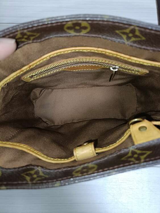 ルイ・ヴィトンモノグラムヴァヴァンPMM51172（ブランドバッグ）の商品画像 - 査定依頼日：2025年5月9日 - 最高査定価格：70,000円