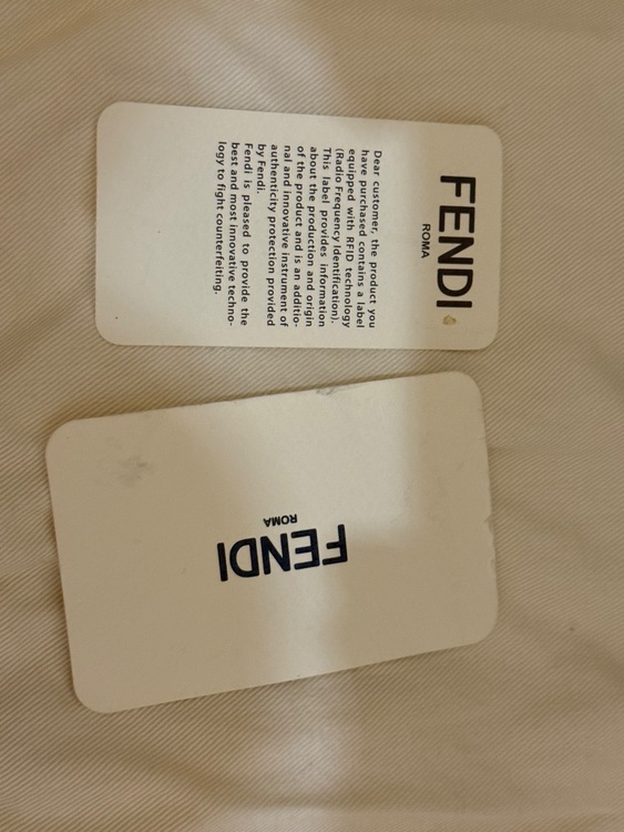 フェンディ  （ブランドバッグ）の商品画像 - 査定依頼日：2025年6月20日 - 最高査定価格：50,000円