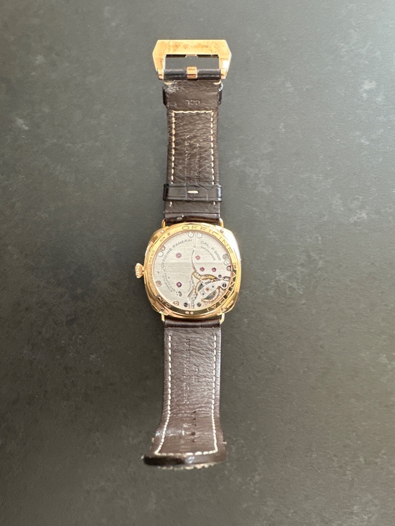 パネライ ラジオミール （高級時計）の商品画像 - 査定依頼日：2026年2月18日 - 最高査定価格：1,570,000円