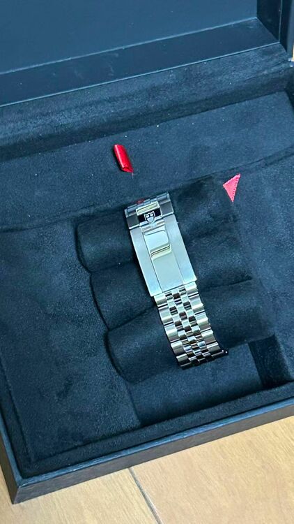 チューダー ブラックベイ M79000-0001（高級時計）の商品画像 - 査定依頼日：2025年9月18日 - 最高査定価格：730,000円