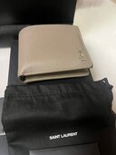 イブサンローラン  （ブランドバッグ）の商品画像 - 査定依頼日：2024年9月26日 - 最高査定価格：30,000円