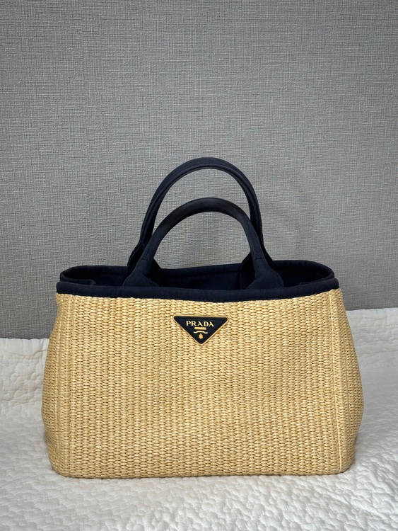 2DKJ PAGL I A+CANAPA（ブランドバッグ）の商品画像 - 査定依頼日：2025年12月2日 - 最高査定価格：90,000円