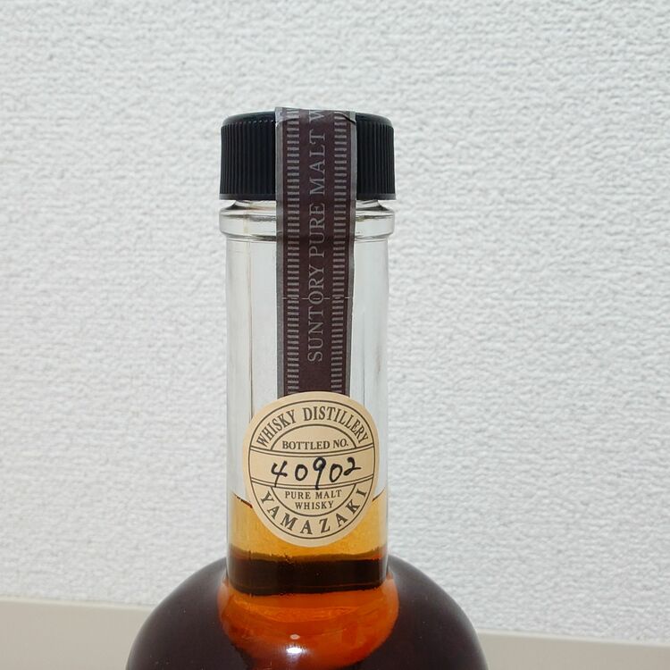 ウイスキー サントリー山崎 （お酒）の商品画像 - 査定依頼日：2025年6月29日 - 最高査定価格：40,000円