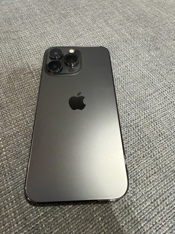 iPhone13pro512GB残債なし美品（スマホ）の商品画像 - 査定依頼日：2026年4月24日 - 最高査定価格：51,000円
