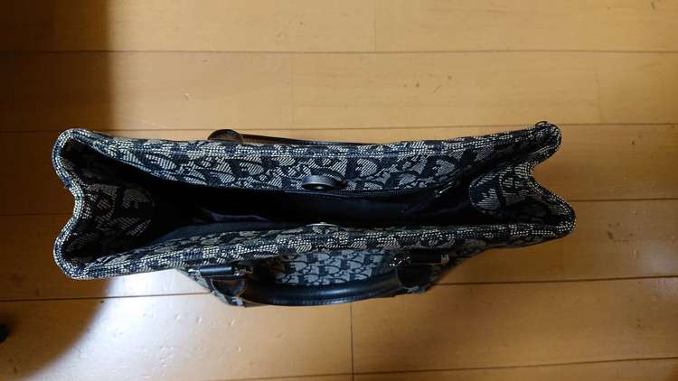 diorハンドバッグ（ブランドバッグ）の商品画像 - 査定依頼日：2022年11月9日 - 最高査定価格：32,000円