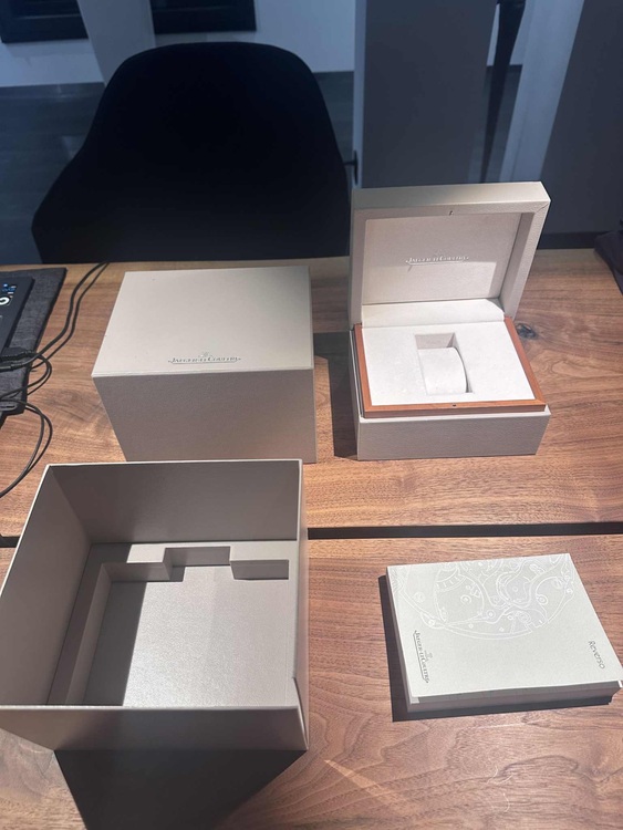 ジャガー・ルクルト レベルソ グランスポール クロノグラフ （高級時計）の商品画像 - 査定依頼日：2025年8月6日 - 最高査定価格：1,000,000円