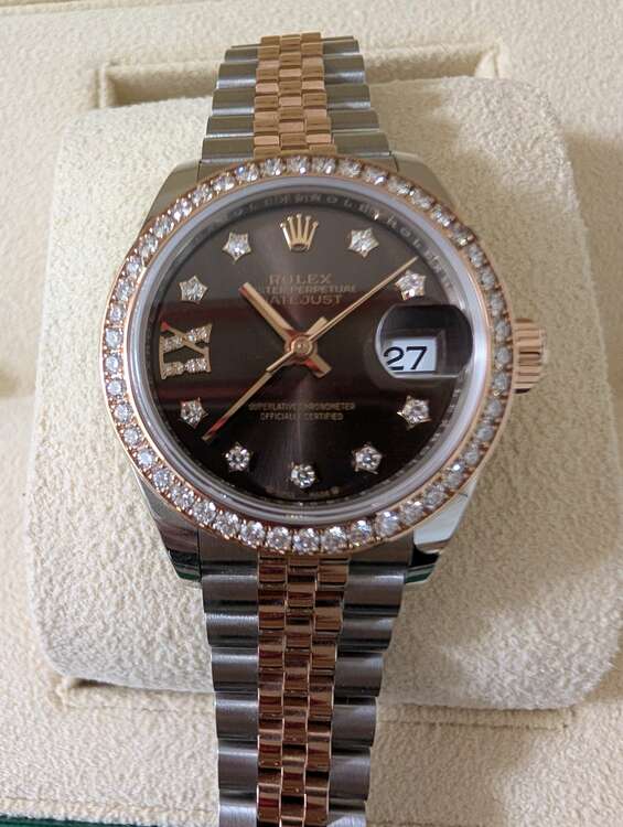 ロレックス デイトナ （高級時計）の商品画像 - 査定依頼日：2025年3月18日 - 最高査定価格：2,300,000円