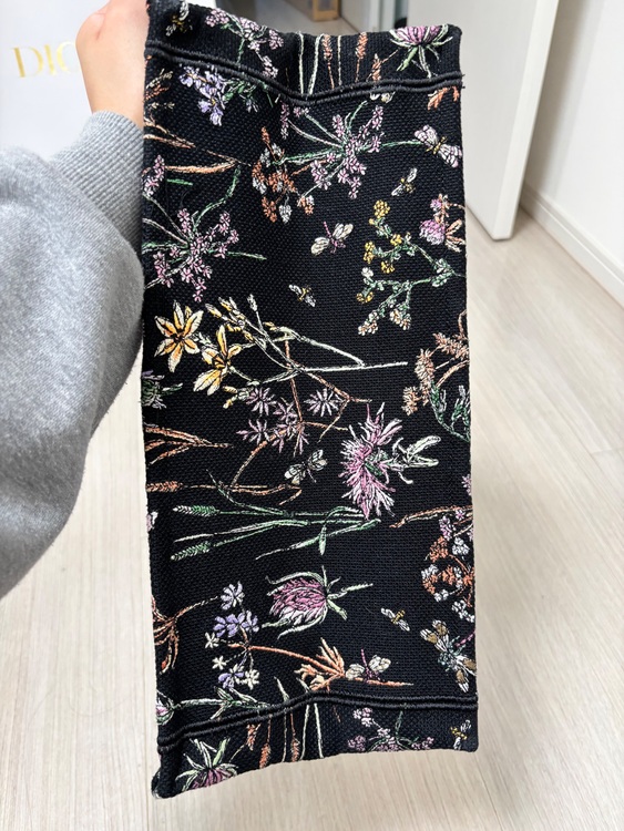 ディオール  （ブランドバッグ）の商品画像 - 査定依頼日：2025年9月24日 - 最高査定価格：200,000円