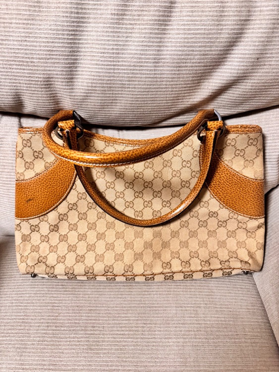 グッチ  （ブランドバッグ）の商品画像 - 査定依頼日：2026年3月5日 - 最高査定価格：35,000円