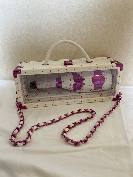 エンジェルシャンパン（お酒）の商品画像 - 査定依頼日：2025年11月6日 - 最高査定価格：1,000円