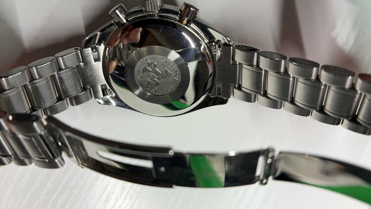 オメガ スピードマスター 5（高級時計）の商品画像 - 査定依頼日：2026年4月6日 - 最高査定価格：250,000円