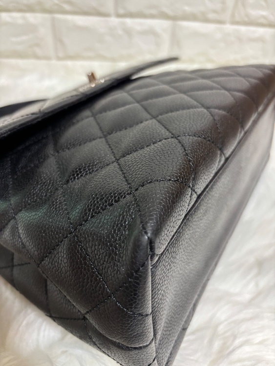 シャネル マトラッセ トップハンドル ハンドバッグ ターンロック ブラック キャ（ブランドバッグ）の商品画像 - 査定依頼日：2025年8月20日 - 最高査定価格：220,000円