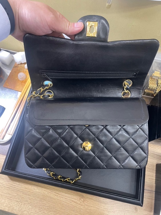 シャネル　マトラッセ25　チェーンショルダーバッグ（ブランドバッグ）の商品画像 - 査定依頼日：2025年6月25日 - 最高査定価格：500,000円