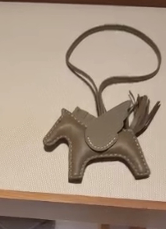 エルメス エルメス(その他) （ブランドバッグ）の商品画像 - 査定依頼日：2026年3月9日 - 最高査定価格：70,000円