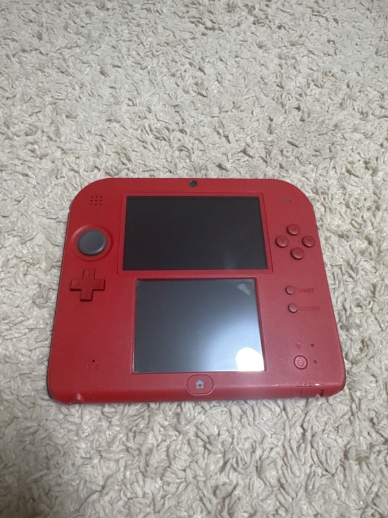 任天堂2DS（ゲーム機本体・ゲームソフト）の商品画像 - 査定依頼日：2026年9月20日 - 最高査定価格：100,000円