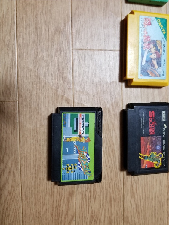 ファミコンソフト（ゲーム機本体・ゲームソフト）の商品画像 - 査定依頼日：2022年6月17日 - 最高査定価格：2,500円