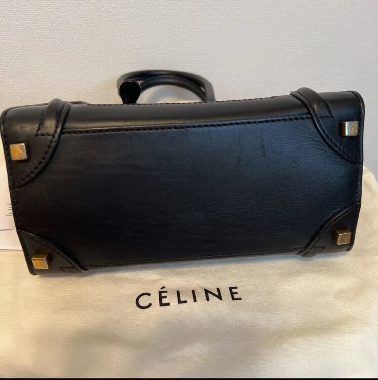 セリーヌ ラゲージ マイクロショッパー（ブランドバッグ）の商品画像 - 査定依頼日：2025年4月18日 - 最高査定価格：80,000円