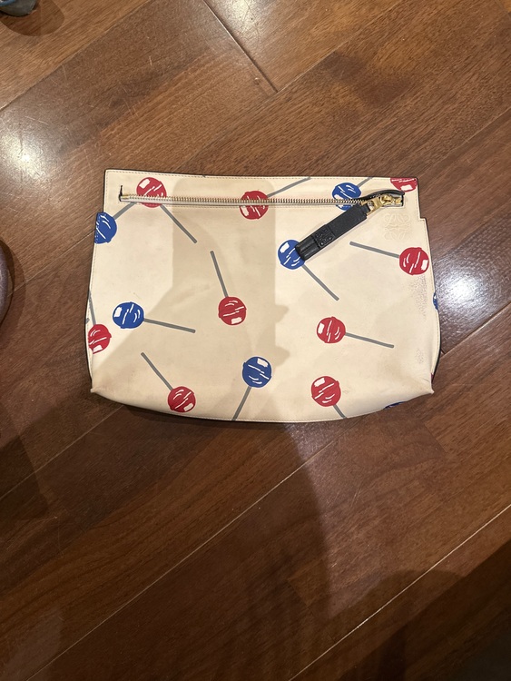 ロエベ（ブランドバッグ）の商品画像 - 査定依頼日：2025年6月7日 - 最高査定価格：5,000円