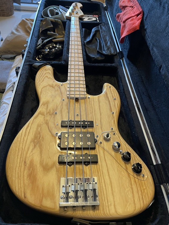 M245 +（ピアノ・楽器・PA機材）の商品画像 - 査定依頼日：2021年5月17日 - 最高査定価格：100,000円