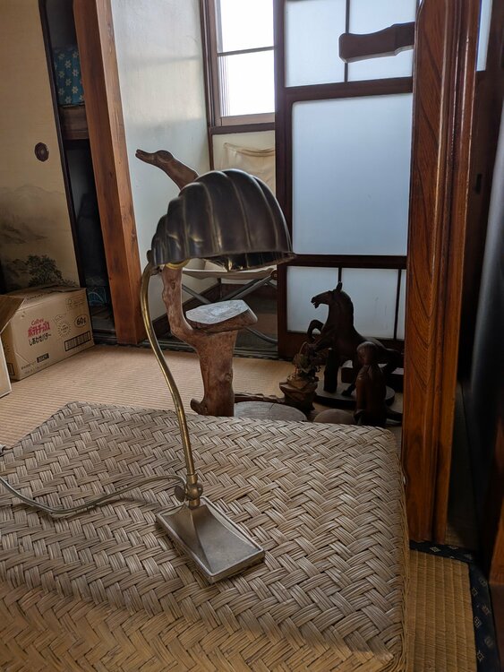 真鍮テーブルランプ（美術品・骨董品）の商品画像 - 査定依頼日：2026年3月29日 - 最高査定価格：3,000円