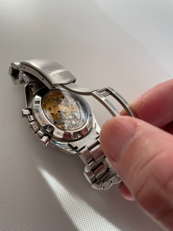 オメガ スピードマスター 3572500（高級時計）の商品画像 - 査定依頼日：2025年2月9日 - 最高査定価格：580,000円