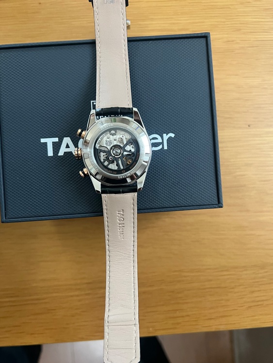 タグホイヤー カレラ CBN2A5A.FC6481（高級時計）の商品画像 - 査定依頼日：2025年6月10日 - 最高査定価格：440,000円