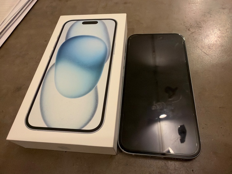 iPhone15（スマホ）の商品画像 - 査定依頼日：2026年9月21日 - 最高査定価格：76,000円
