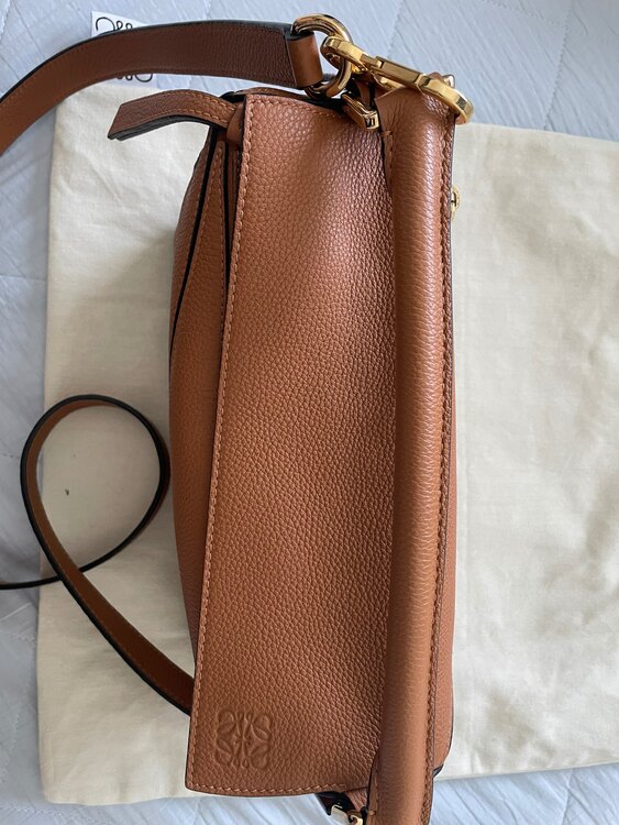 LOEWE ロエベ パズルバッグ スモール ソフトグレインカーフライトキャメル（ブランド財布・小物）の商品画像 - 査定依頼日：2025年5月7日 - 最高査定価格：125,000円