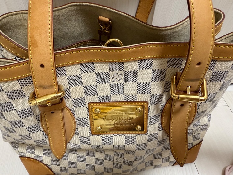 Louis Vuitton ダミエアズール ハムステッドMM ショルダーバッグ （ブランドバッグ）の商品画像 - 査定依頼日：2025年8月10日 - 最高査定価格：78,000円