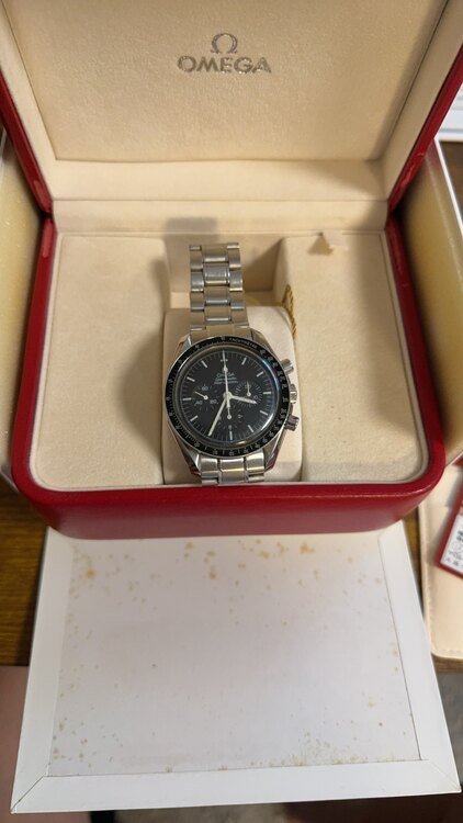 オメガ スピードマスター 3570.5（高級時計）の商品画像 - 査定依頼日：2025年2月5日 - 最高査定価格：650,000円