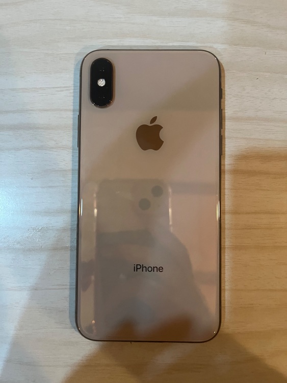 iPhoneXS 256GB docomo（スマホ）の商品画像 - 査定依頼日：2025年8月24日 - 最高査定価格：17,000円