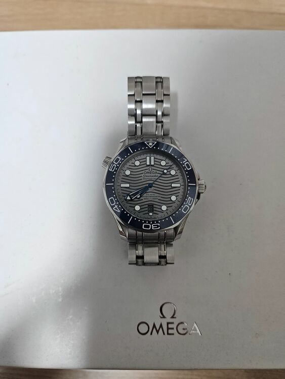 オメガ シーマスター コーアクシャル マスタークロノメーター（高級時計）の商品画像 - 査定依頼日：2025年7月31日 - 最高査定価格：550,000円