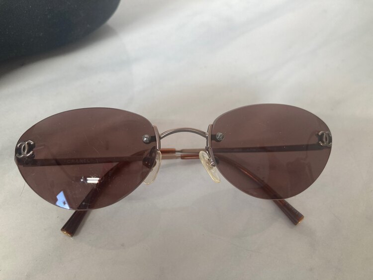 シャネルサングラス（ブランド財布・小物）の商品画像 - 査定依頼日：2024年2月13日 - 最高査定価格：7,000円