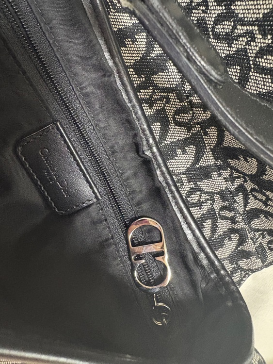 トロッター ダブルサドルバッグ（ブランドバッグ）の商品画像 - 査定依頼日：2025年9月3日 - 最高査定価格：300,000円