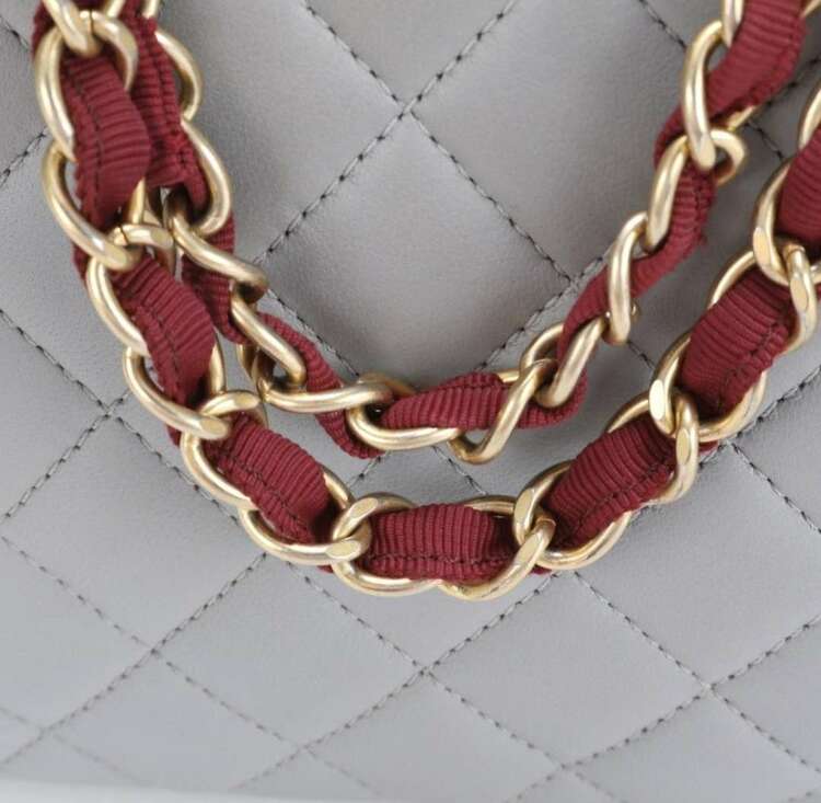 ショルダーバッグ（ブランドバッグ）の商品画像 - 査定依頼日：2025年3月31日 - 最高査定価格：320,000円