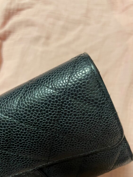 マトラッセ（ブランド財布・小物）の商品画像 - 査定依頼日：2024年11月26日 - 最高査定価格：40,000円