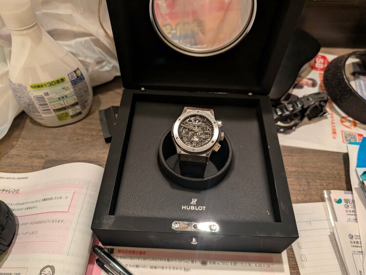 ウブロ クラシックフュージョン （高級時計）の商品画像 - 査定依頼日：2026年2月1日 - 最高査定価格：950,000円