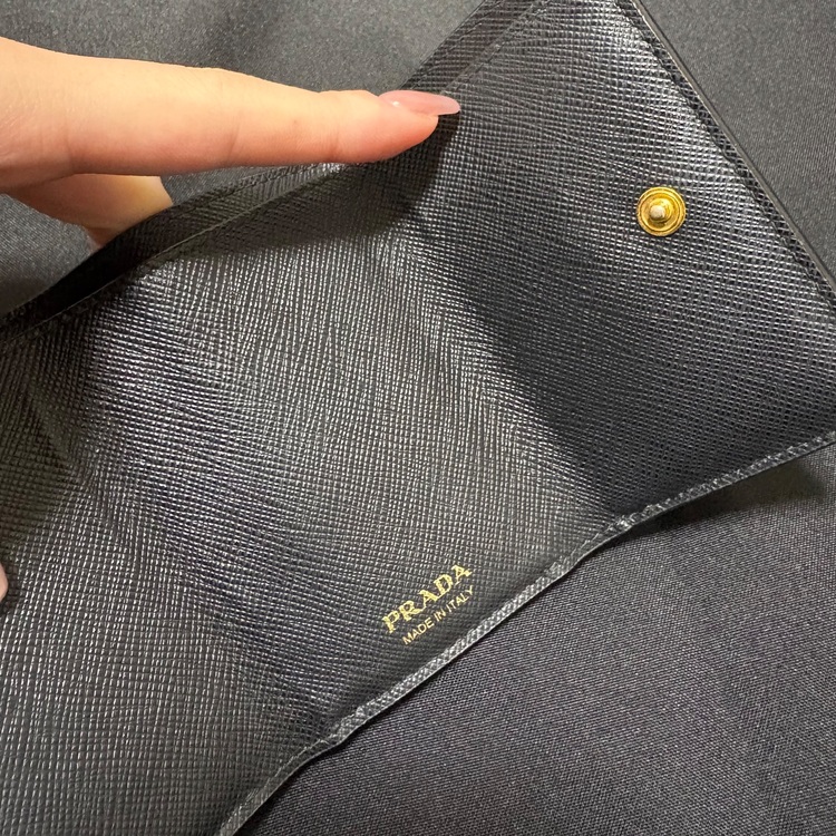 プラダ  （ブランドバッグ）の商品画像 - 査定依頼日：2025年10月26日 - 最高査定価格：30,000円