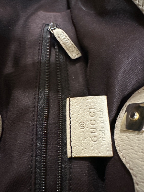 グッチ  （ブランドバッグ）の商品画像 - 査定依頼日：2026年1月20日 - 最高査定価格：40,000円