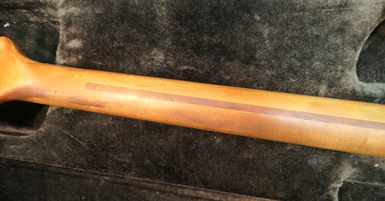 FENDER USA25th Anniversary Stratocaster（ピアノ・楽器・PA機材）の商品画像 - 査定依頼日：2026年4月2日 - 最高査定価格：160,000円