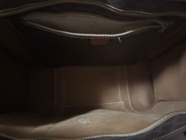 バック（ブランドバッグ）の商品画像 - 査定依頼日：2025年11月22日 - 最高査定価格：30,000円