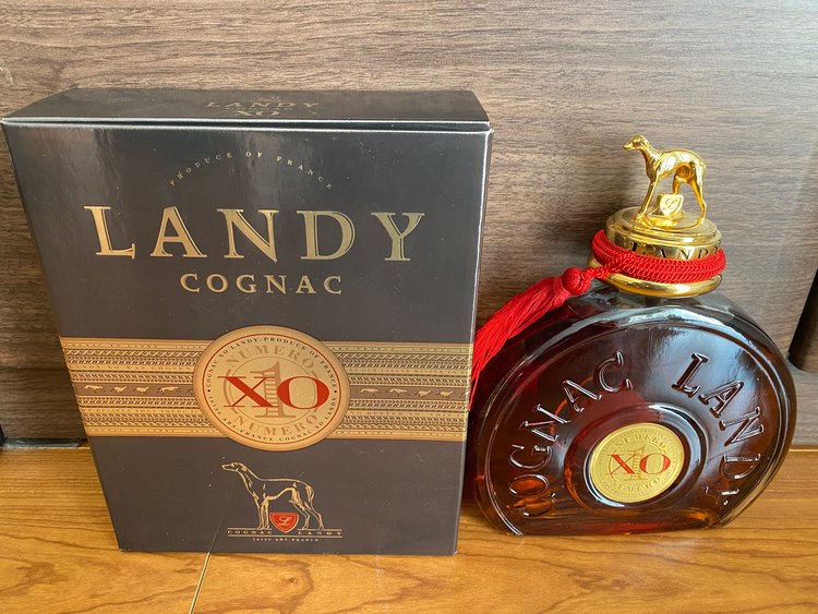 LANDYコニャック（お酒）の商品画像 - 査定依頼日：2022年12月15日 - 最高査定価格：2,000円