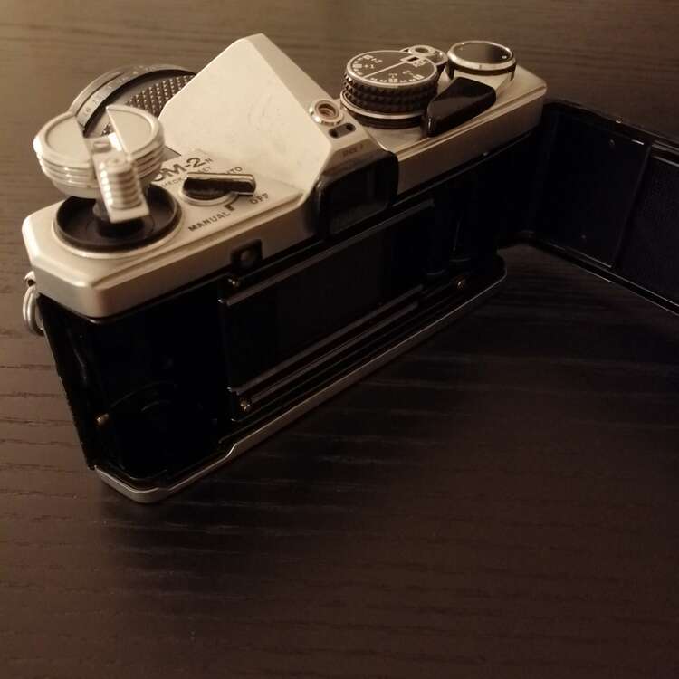 オリンパス OM-2N ボディ シルバー、レンズ（カメラ）の商品画像 - 査定依頼日：2025年4月29日 - 最高査定価格：100,000円