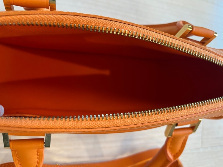 ルイヴィトン エピ （ブランドバッグ）の商品画像 - 査定依頼日：2026年4月7日 - 最高査定価格：60,000円