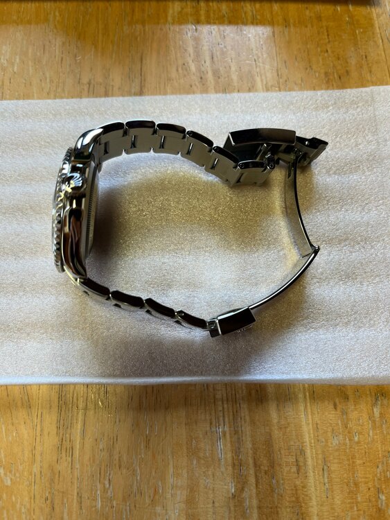 ロレックス ヨットマスター 12662（高級時計）の商品画像 - 査定依頼日：2025年5月2日 - 最高査定価格：1,760,000円