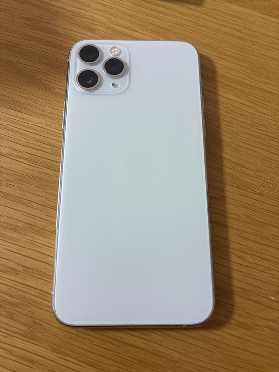 iPhone11 Pro 256GB Softbank（スマホ）の商品画像 - 査定依頼日：2026年4月30日 - 最高査定価格：21,000円